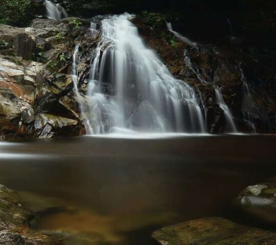 Lata Bayu Waterfall