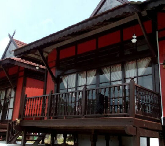 HOMESTAY MERBAH CHALET