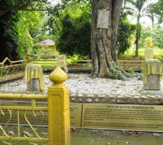 Makam Puteri Lindungan Bulan