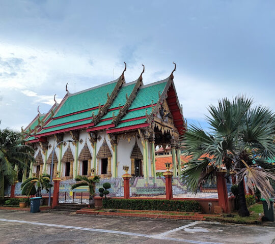 Wat Nikhrodaram Buddhist Temple