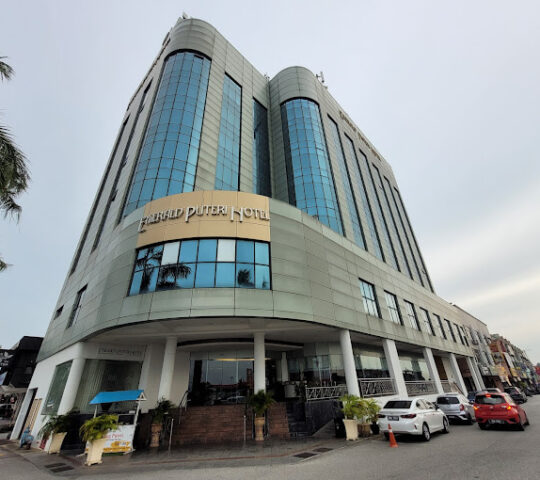 Emerald Puteri Hotel