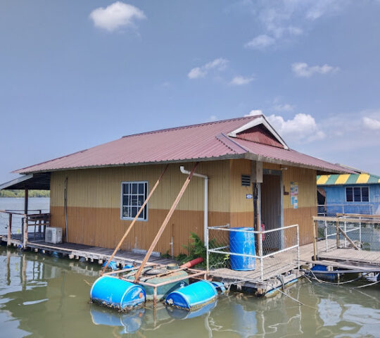 Chalet Terapung Segantang Garam