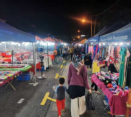 Pasar Malam Bukit Besar